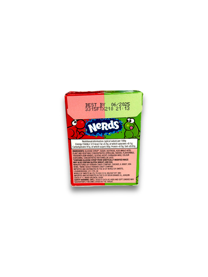 Rückseite einer 46,7g Packung Nerds Watermelon & Wild Cherry mit Nährwertangaben und Zutatenliste.