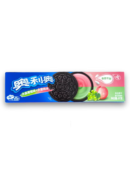 Oreo Double Fruit Crystal Grape & Peach 97g Vorderseite blaue Verpackung mit Oreo Cookies Abbildung 