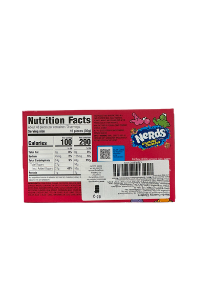 Nerds Gummy Cluster 85g Rückseite rote Verpackung mit Produktetikett auf weißem Hintergrund