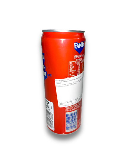 Fanta Watermelon China 330ml Rückseite rote Dose mit Fanta Schriftzug und Produktbeschreibung