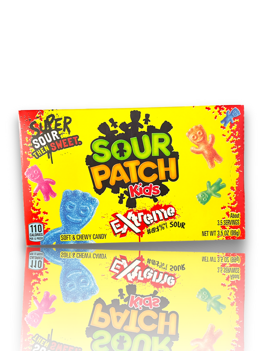 Sour Patch Kids Extreme 99g Vorderseite gelbe Verpackung mit bunter Schrift  auf weißem Hintergrun