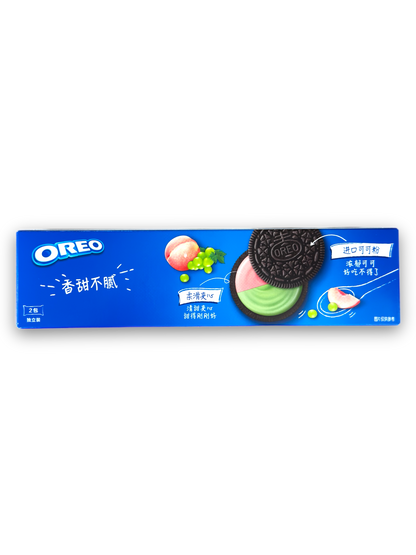 Oreo Double Fruit Crystal Grape & Peach 97g Vorderseite blaue Verpackung mit Oreo Cookies Abbildung 