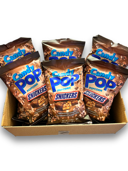 CandyPop Snickers Popcorn 149g Vorderseite schwarze Verpackung mit weiß-roter Schrift